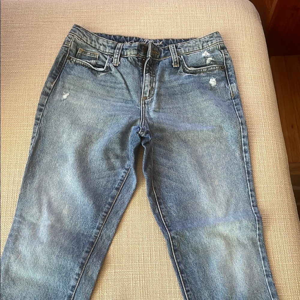 Universal Thread Blue Straight Leg Jeans